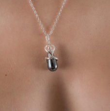 Secret Passion hematite pearl pendant silver